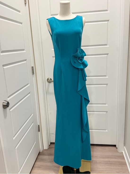 Jessica Howard Dresses & Skirts - Jessica Howard Teal Sleeveless Maxi Gown with Side Ruffle Flower